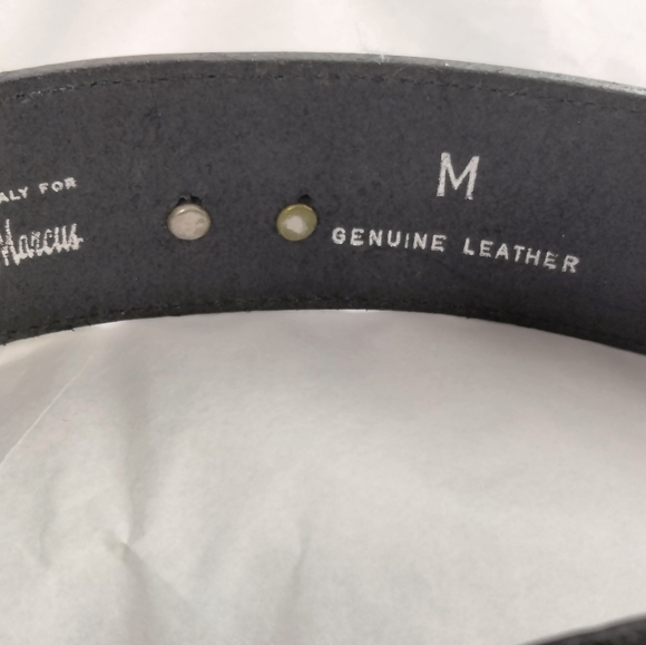 Neiman Marcus black leather women\'s  belt medieval Rare size M Made in Italy main image 16